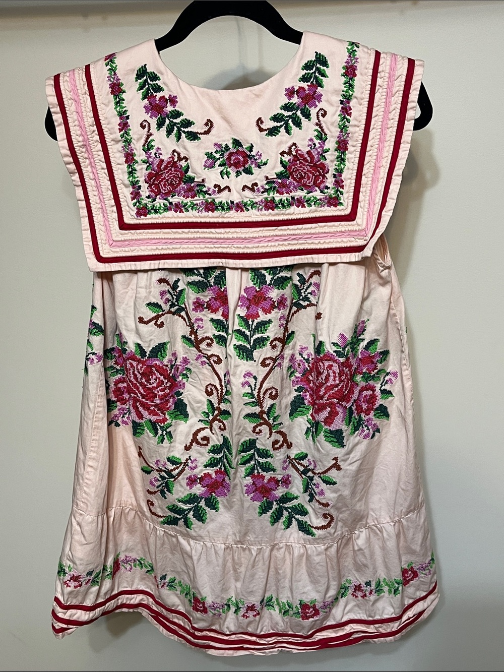 NULLY GENTLE USED CONDITION Farm Rio Flower Tapestry
Embroidered Dress - Picture 6 of 6